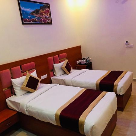 Kusum House Bed & Breakfast Greater Noida Ngoại thất bức ảnh