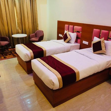 Kusum House Bed & Breakfast Greater Noida Ngoại thất bức ảnh