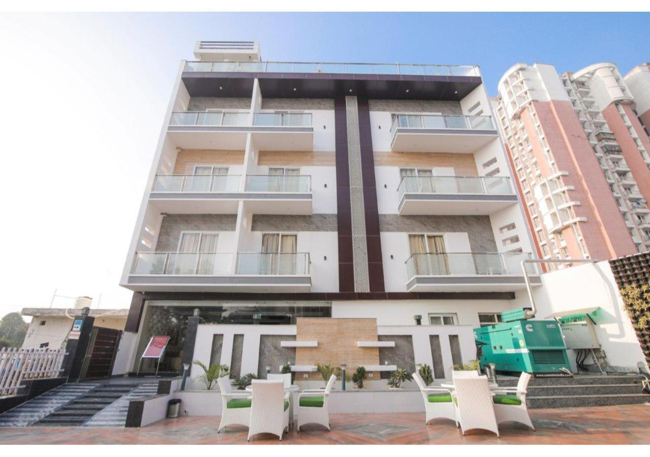 Kusum House Bed & Breakfast Greater Noida Ngoại thất bức ảnh