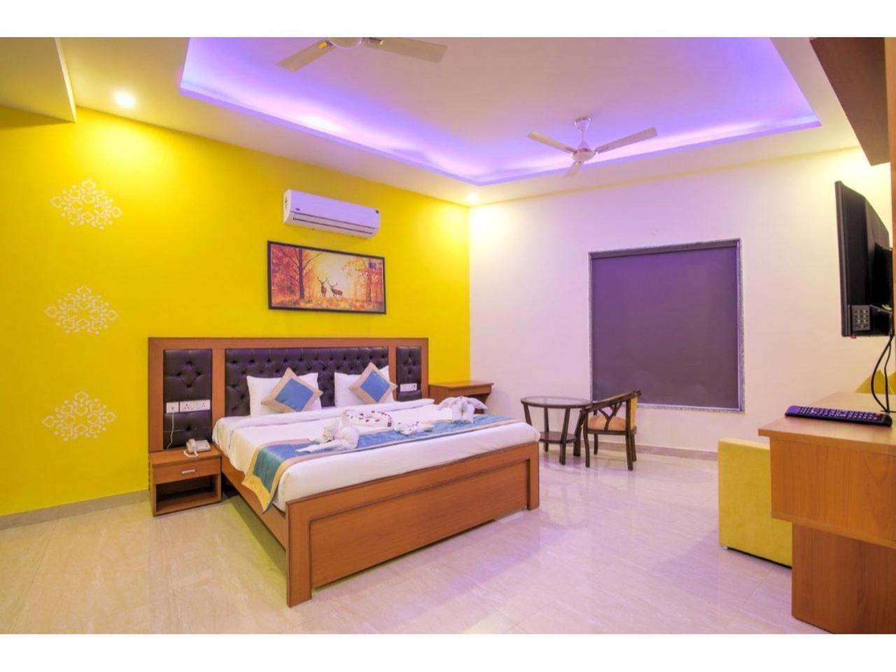 Kusum House Bed & Breakfast Greater Noida Ngoại thất bức ảnh