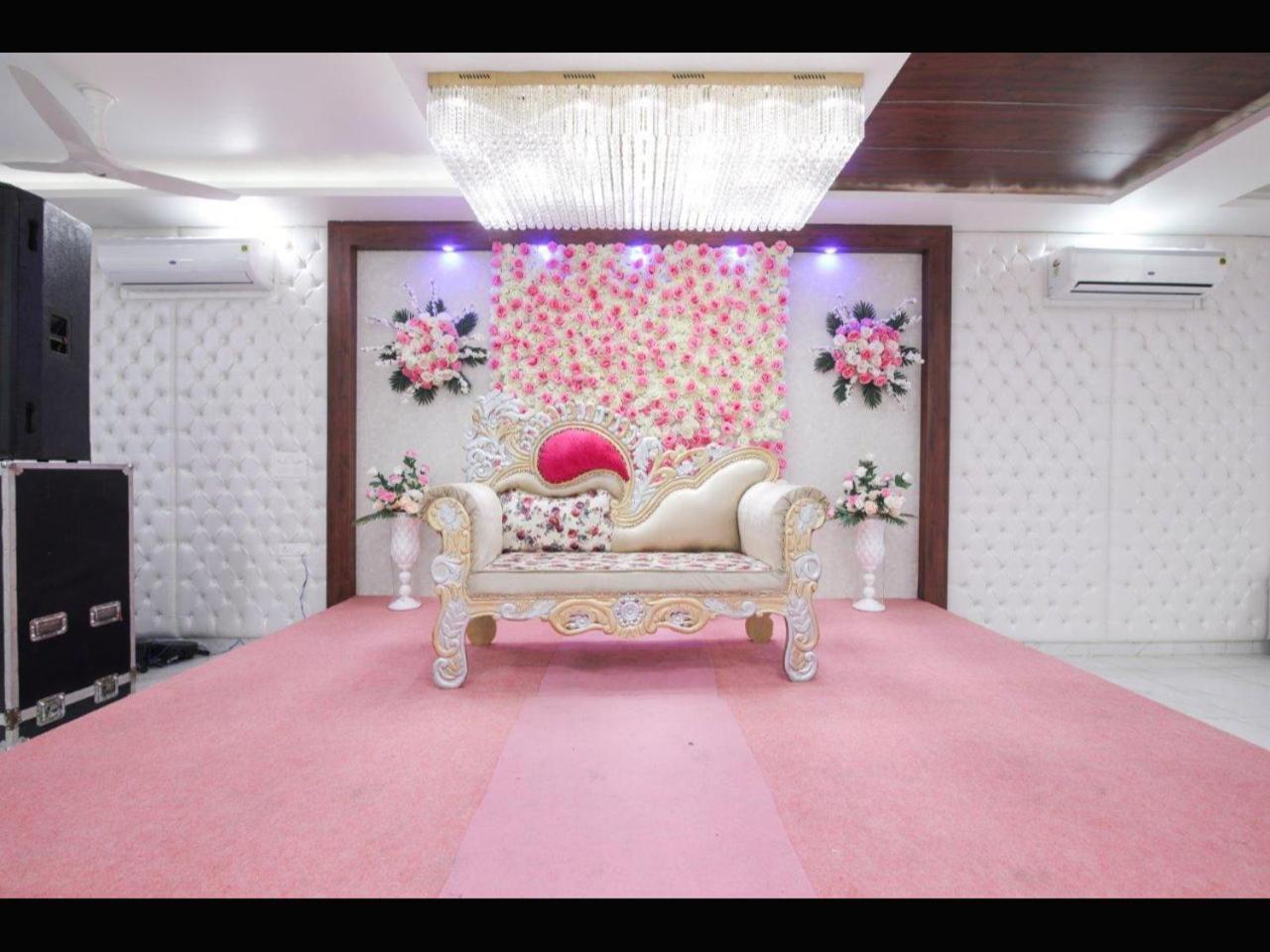 Kusum House Bed & Breakfast Greater Noida Ngoại thất bức ảnh