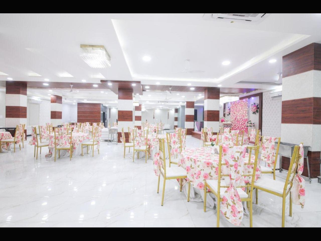 Kusum House Bed & Breakfast Greater Noida Ngoại thất bức ảnh